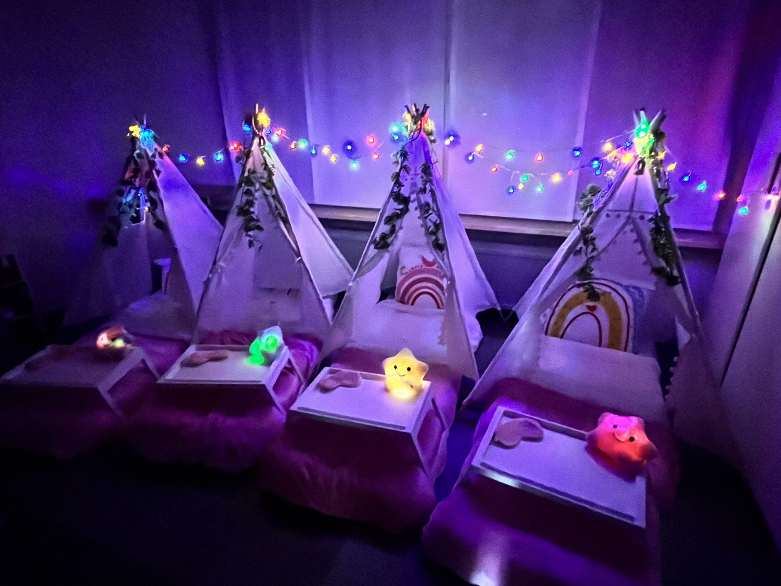 Tipi slaapfeestje tentjes met lichtgevende sterren