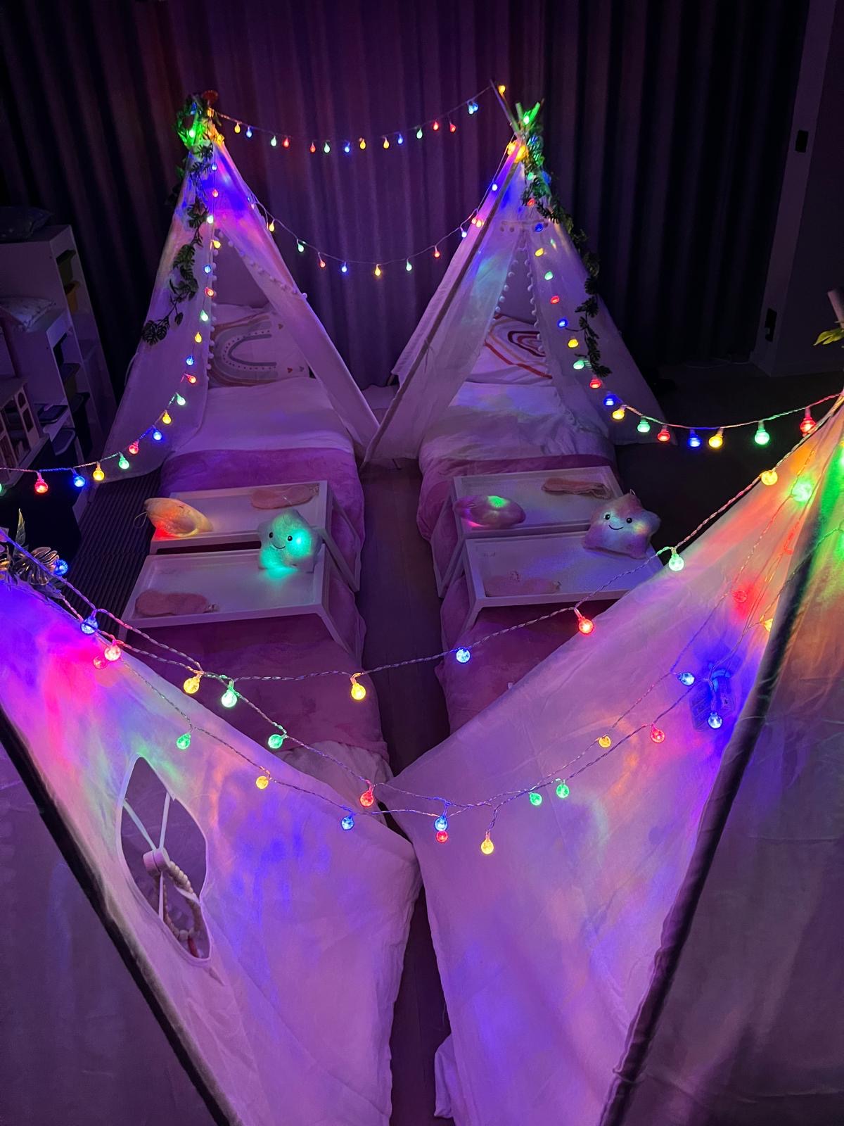 Tipi slaapfeestje tentjes met lichten